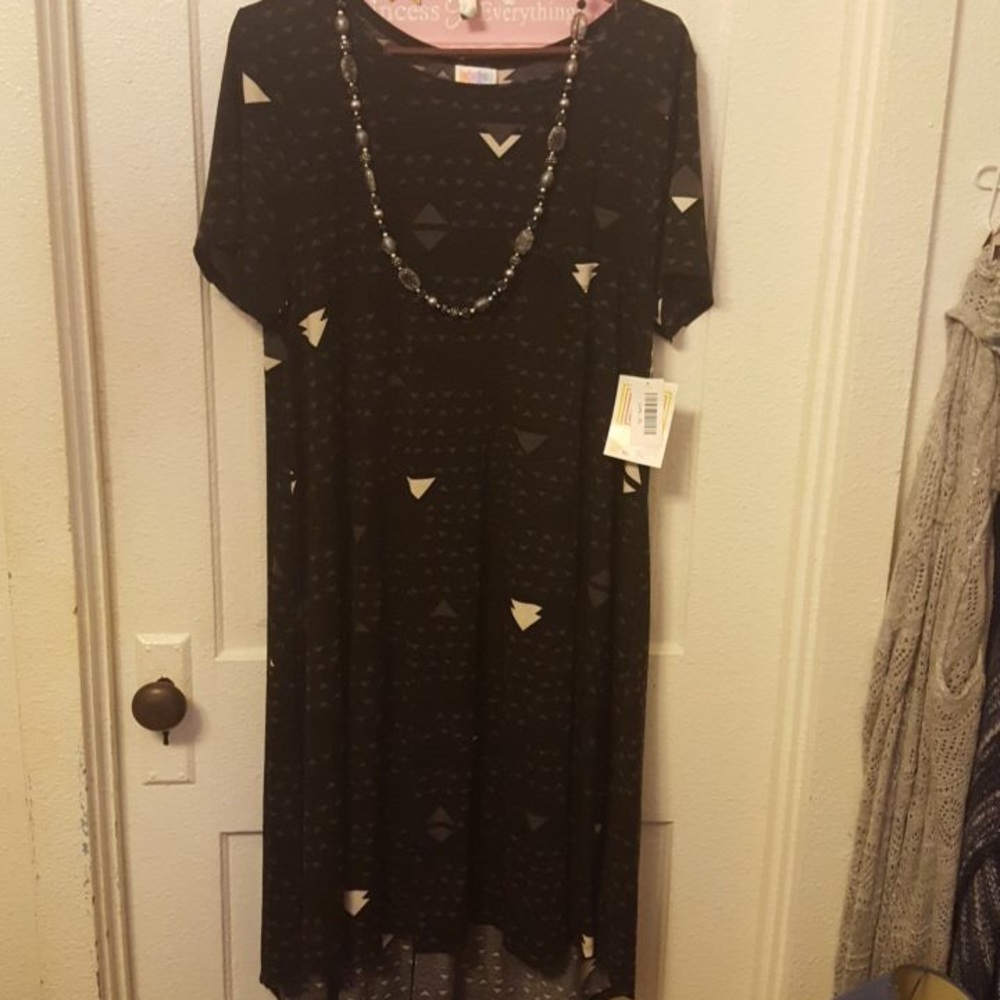 LuLaRoe Carly
